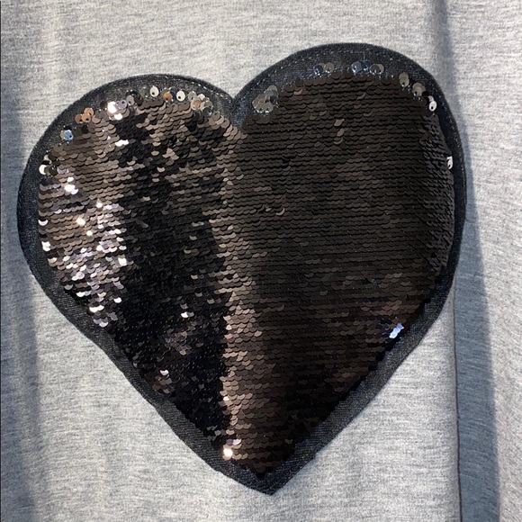 L’ Atelier Heart Sequin Shirt 40$ - Picture 3 of 8